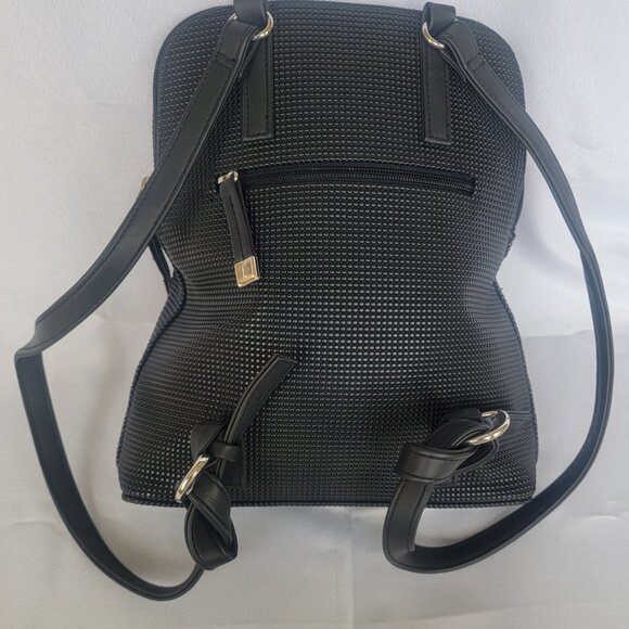Urban Oxide UO2 black pebbled backpack - Picture 3 of 9
